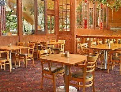 Days Inn Wauwatosa/Milwaukee Ресторант снимка